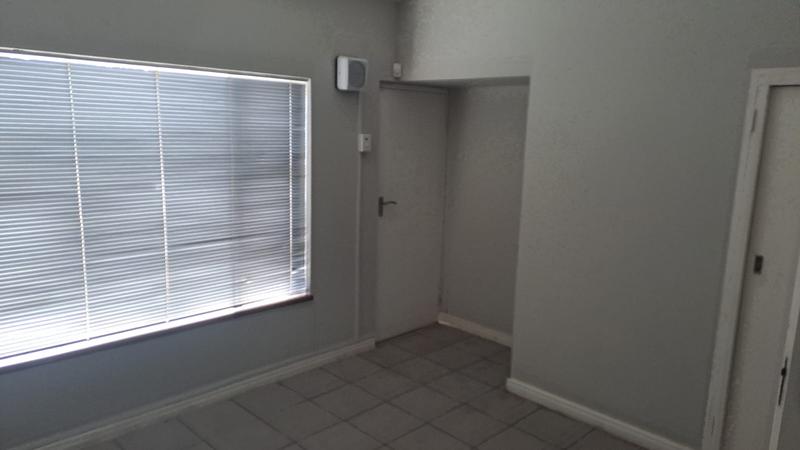 To Let commercial Property for Rent in Walmer Eastern Cape